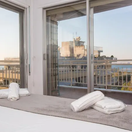 Krystal Seaview Lux 公寓 *